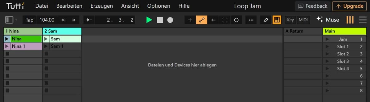 Die Session-Ansicht von TuttiDAW mit den Spuren von Nina und Sam, ihren Loops als Clips und den Szenen Jam und Slot 1 bis 4.