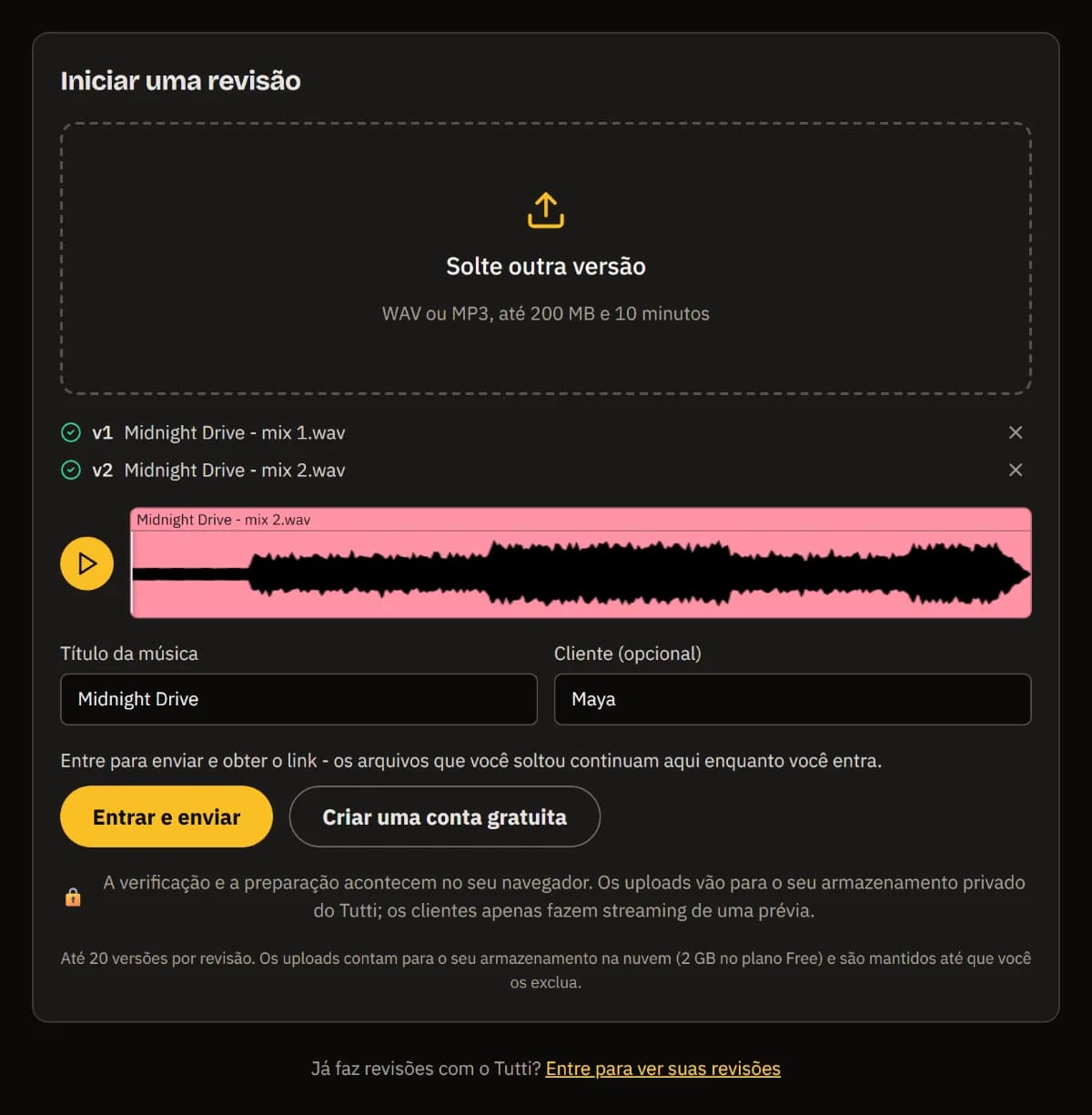 Iniciar uma revisão com duas mixagens de Midnight Drive, prévia da forma de onda, o título, a cliente Maya e Entrar e enviar.