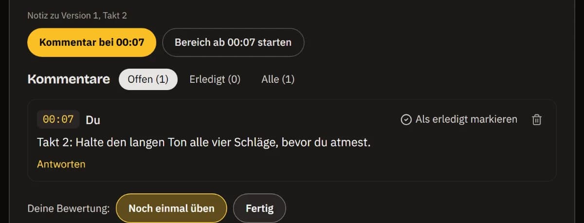 Eine Notiz zu Version 1 bei Takt 2 in der Kommentarliste und die Bewertung Nochmal üben ausgewählt neben Fertig.