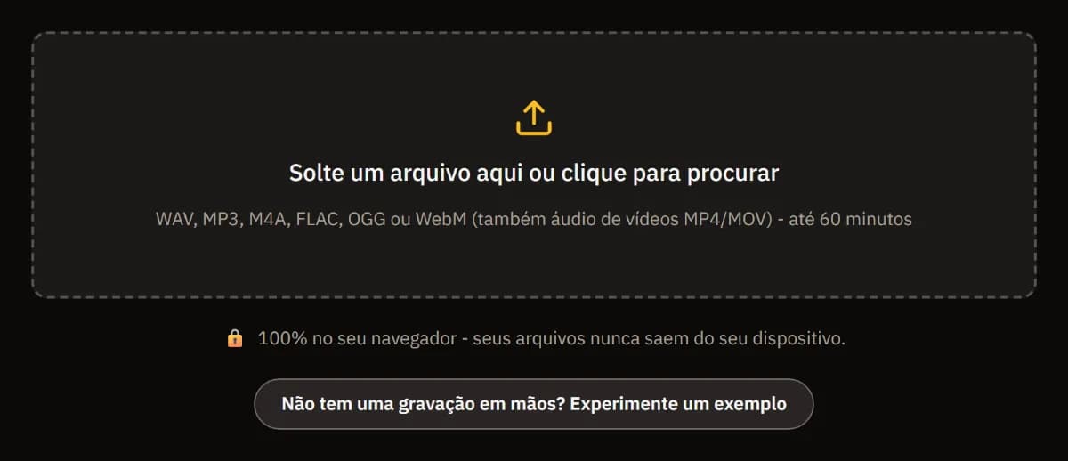 O início de Limpar gravação: uma área para soltar WAV, MP3, M4A, FLAC, OGG ou WebM de até 60 minutos, o aviso de que os arquivos nunca saem do seu dispositivo e Experimentar um exemplo.