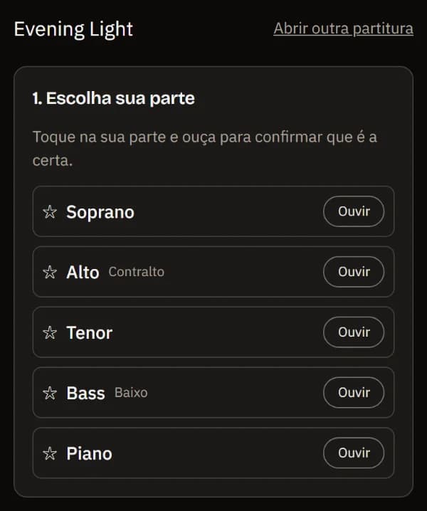 A partitura de exemplo Evening Light aberta no celular: Escolha sua voz, com Soprano, Alto, Tenor, Bass e Piano, cada uma com um botão para ouvir.